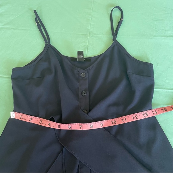 ‼️FOREVER 21 DRESS - Picture 9 of 11